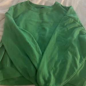 Zara 💚 SWEATSHIRT!